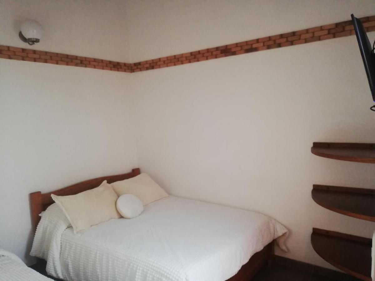 Casa Lewana Hotel บียาเดเลย์บา ภายนอก รูปภาพ